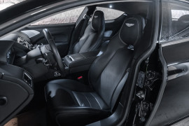 
                                                                                        Voiture
                                                                                         Aston Martin Rapide S V12 6.0 560