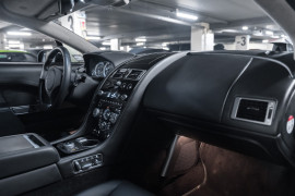 
                                                                                        Voiture
                                                                                         Aston Martin Rapide S V12 6.0 560