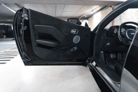 
                                                                                        Voiture
                                                                                         Aston Martin V8 Vantage (II) V8 4.0 510