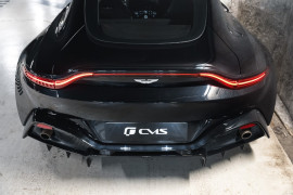 
                                                                                        Voiture
                                                                                         Aston Martin V8 Vantage (II) V8 4.0 510