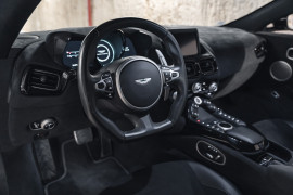 
                                                                                        Voiture
                                                                                         Aston Martin V8 Vantage (II) V8 4.0 510