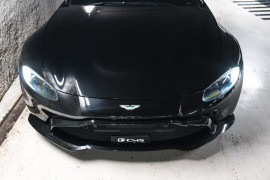 
                                                                                        Voiture
                                                                                         Aston Martin V8 Vantage (II) V8 4.0 510