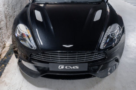 
                                                                                        Voiture
                                                                                         Aston Martin Vanquish