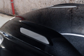 
                                                                                        Voiture
                                                                                         Aston Martin Vanquish