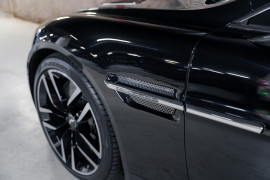 
                                                                                        Voiture
                                                                                         Aston Martin Vanquish