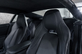 
                                                                                        Voiture
                                                                                         Aston Martin Vanquish