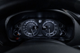 
                                                                                        Voiture
                                                                                         Aston Martin Vanquish