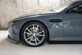 
                                                                                        Voiture
                                                                                         Aston Martin Vantage Coupé V8 N430 Sportshift II