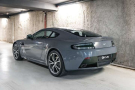 
                                                                                        Voiture
                                                                                         Aston Martin Vantage Coupé V8 N430 Sportshift II