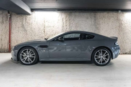 
                                                                                        Voiture
                                                                                         Aston Martin Vantage Coupé V8 N430 Sportshift II