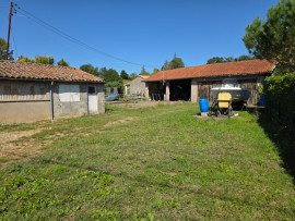 
                                                                                        Vente
                                                                                         Atelier + dépendances Fronsac – 120 m²