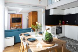 
                                                                                        Location
                                                                                         Atelier du Monde