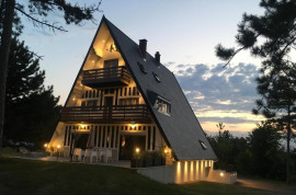 Vente
                                                                                Atypique / belles prestations / 0 travaux / 15mn centre vill