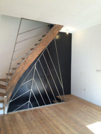 
                                                                                        Location
                                                                                         Atypique Maison 60m² de courée meublée