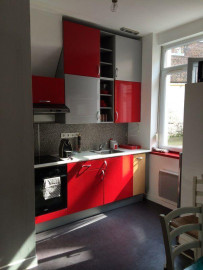 
                                                                                        Location
                                                                                         Atypique Maison 60m² de courée meublée