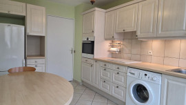 
                                                                                        Location
                                                                                         Au coeur de monplaisir, T4 de 93m²