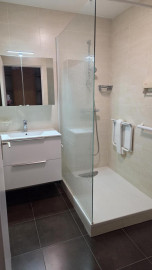 
                                                                                        Location
                                                                                         Au coeur de monplaisir, T4 de 93m²