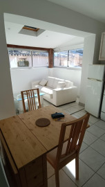 
                                                                                        Location
                                                                                         Au doux réveil