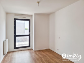 
                                                                                        Vente
                                                                                         Aubervilliers – 4 pièces 79 m² traversant parking