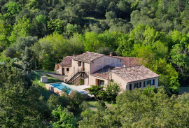 Vente
AUDE PROPRIETE ECOLOGIQUE GITES 180 HA