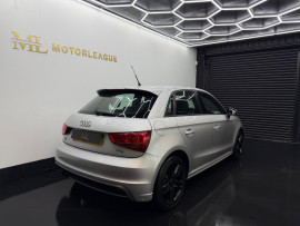 
                                                                                        Voiture
                                                                                         Audi A1 1.4 TFSI S line Sportback S Tronic Euro 5 (s/s) 5dr