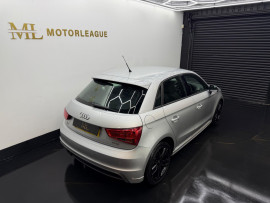 
                                                                                        Voiture
                                                                                         Audi A1 1.4 TFSI S line Sportback S Tronic Euro 5 (s/s) 5dr