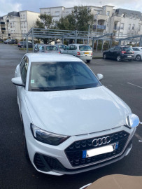 
                                                                                        Voiture
                                                                                         Audi A1 Sportback 30 TFSI S line