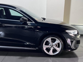 Voiture
                                                                                Audi A3 1.5 TFSI 35 S line Sportback 5dr Petrol Manual Euro 6 (s/s) (150 ps)
