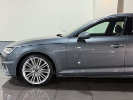 Voiture
                                                                                Audi A4 AVANT 2.0 TDI 35 S line Estate 5dr Diesel S Tronic Euro 6 (s/s) (150 ps)