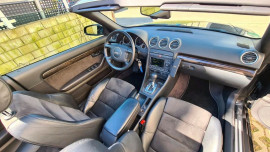 
                                                                                        Voiture
                                                                                         Audi A4 Cabriolet