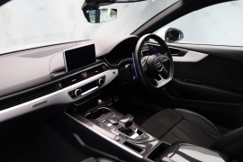 
                                                                                        Voiture
                                                                                         Audi A5 2.0 TDI S line S Tronic quattro Euro 6 (s/s) 2dr