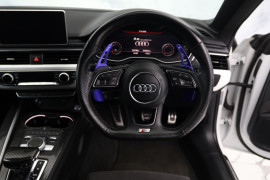 
                                                                                        Voiture
                                                                                         Audi A5 2.0 TDI S line S Tronic quattro Euro 6 (s/s) 2dr