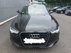 
                                                                                        Voiture
                                                                                         AUDI A6