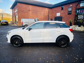 
                                                                                        Voiture
                                                                                         Audi Q2 1.0 TFSI 30 Black Edition SUV 5dr Petrol Manual Euro 6 (s/s) (116 ps) 85K MOT 12/26 FSH ULEZ