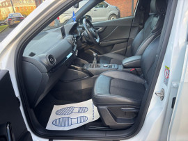 
                                                                                        Voiture
                                                                                         Audi Q2 1.0 TFSI 30 Black Edition SUV 5dr Petrol Manual Euro 6 (s/s) (116 ps) 85K MOT 12/26 FSH ULEZ