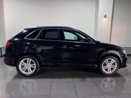 Voiture
                                                                                Audi Q3 1.4 TFSI CoD S line Edition SUV 5dr Petrol S Tronic Euro 6 (s/s) (150 ps)