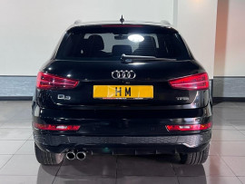 Voiture
                                                                                Audi Q3 1.4 TFSI CoD S line Edition SUV 5dr Petrol S Tronic Euro 6 (s/s) (150 ps)
