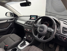 
                                                                                        Voiture
                                                                                         Audi Q3 2.0 TDI S line Edition S Tronic quattro Euro 6 (s/s) 5dr