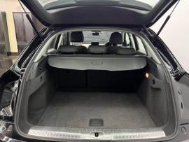 
                                                                                        Voiture
                                                                                         Audi Q3 2.0 TDI S line Edition S Tronic quattro Euro 6 (s/s) 5dr