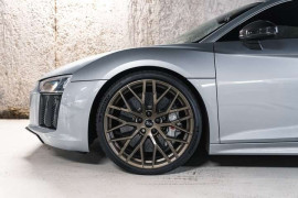 
                                                                                        Voiture
                                                                                         Audi R8 V10 Plus 5.2 FSI 550 Quattro S tronic 7