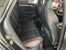 Voiture
Audi RS 3 2.5 TFSI Quattro