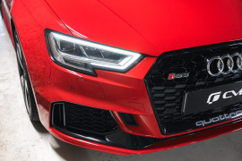 
                                                                                        Voiture
                                                                                         Audi RS3 (II.II) Sportback