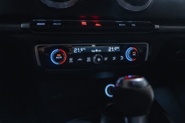 
                                                                                        Voiture
                                                                                         Audi RS3 (II.II) Sportback