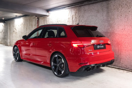 
                                                                                        Voiture
                                                                                         Audi RS3 (II.II) Sportback
