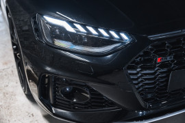 
                                                                                        Voiture
                                                                                         Audi RS4 B9.2 Avant 25 Years Anniversary