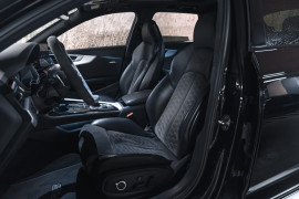 
                                                                                        Voiture
                                                                                         Audi RS4 B9.2 Avant 25 Years Anniversary