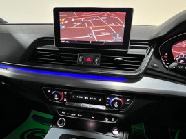 
                                                                                        Voiture
                                                                                         Audi SQ5 3.0 TFSI V6 SUV 5dr Petrol Tiptronic quattro Euro 6 (s/s) (354 ps)