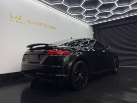 
                                                                                        Voiture
                                                                                         Audi TT 2.0 TFSI S line S Tronic quattro Euro 6 (s/s) 3dr
