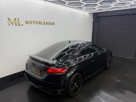 
                                                                                        Voiture
                                                                                         Audi TT 2.0 TFSI S line S Tronic quattro Euro 6 (s/s) 3dr