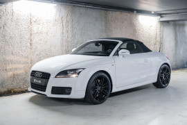 
                                                                                        Voiture
                                                                                         Audi TT S-Line V6